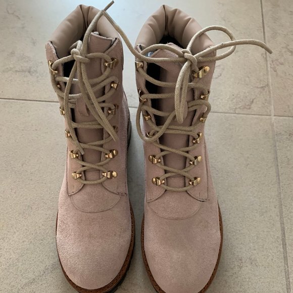 Sara Lopez Boots - NEW - Picture 2 of 7